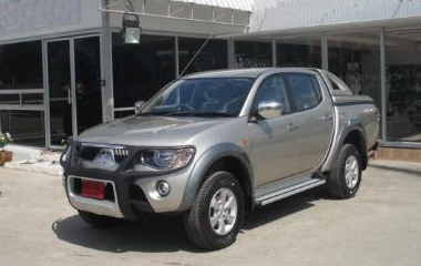 mitsubishi-triton